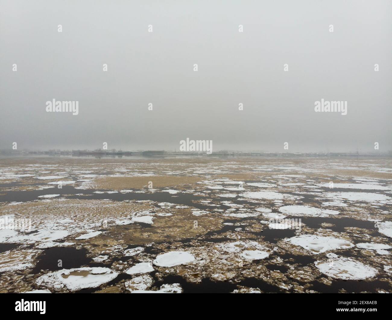 Ice floes and fog hi-res stock photography and images - Alamy