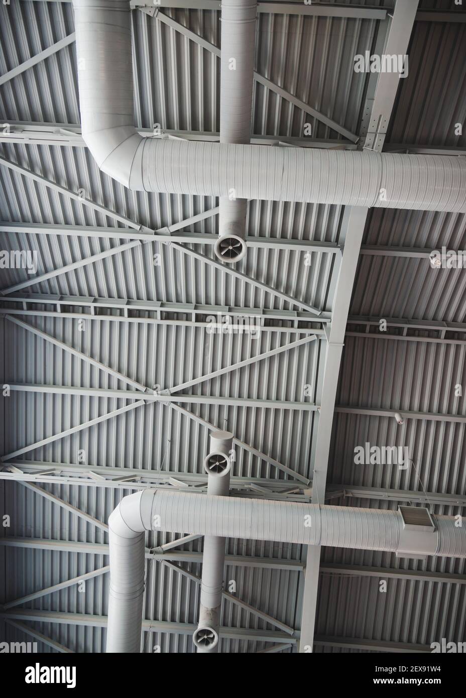 Ventilation and air conditioning system in industrial or commercial