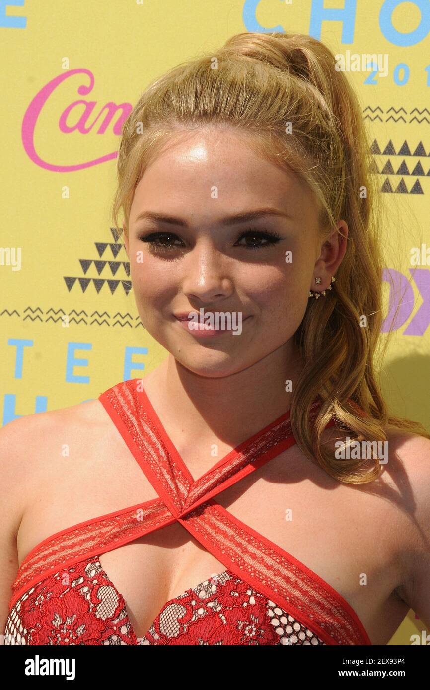 16 August 2015 - Los Angeles, California - Natalie Alyn Lind. Teen Choice  Awards 2015 - Arrivals held at the USC Galen Center. Photo Credit: Byron  Purvis/AdMedia *** Please Use Credit from Credit Field *** Stock Photo -  Alamy