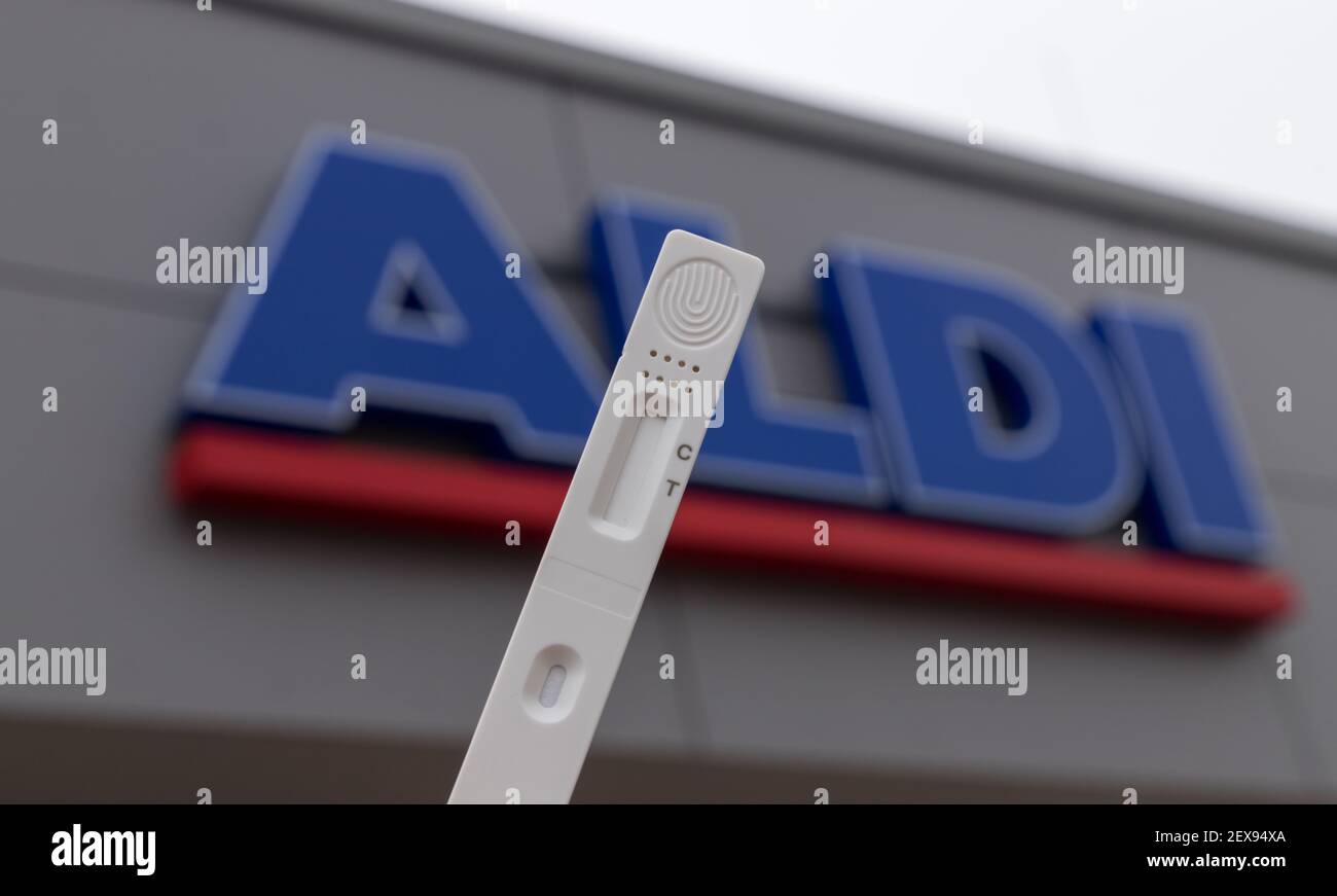 Schnelltest logo hires stock photography and images Alamy