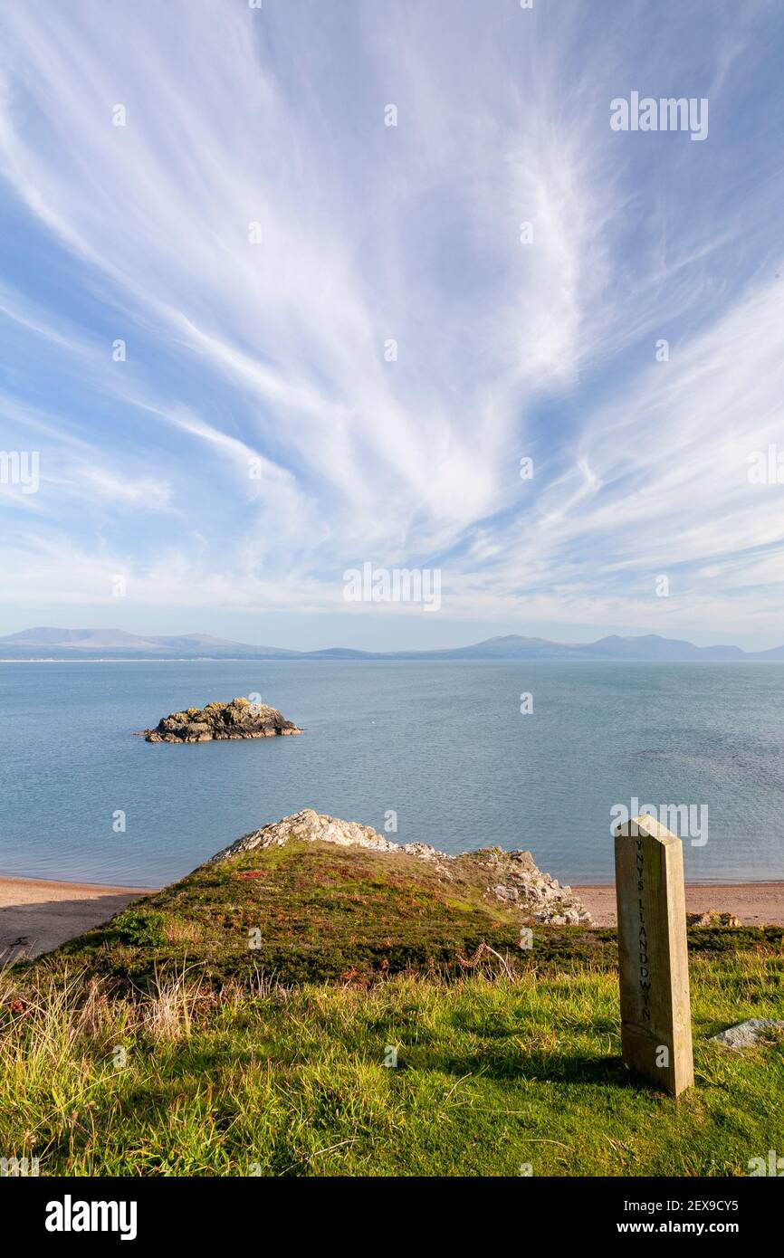 Signpost at Llanddwyn Island, Newborough Beach, Anglesey, North Wales Stock Photo
