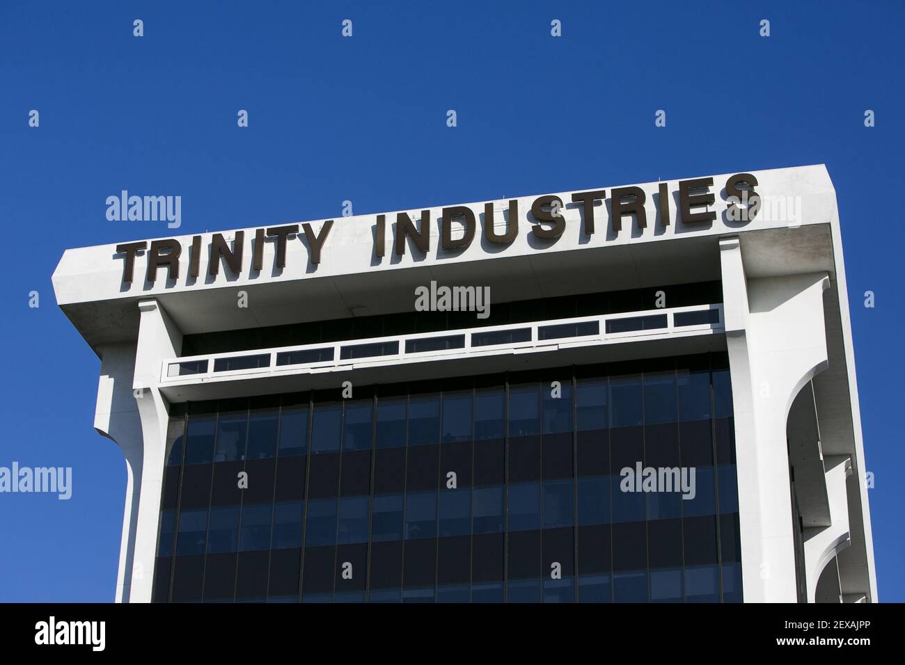Trinity industries inc High Resolution Stock Photography and Images Alamy