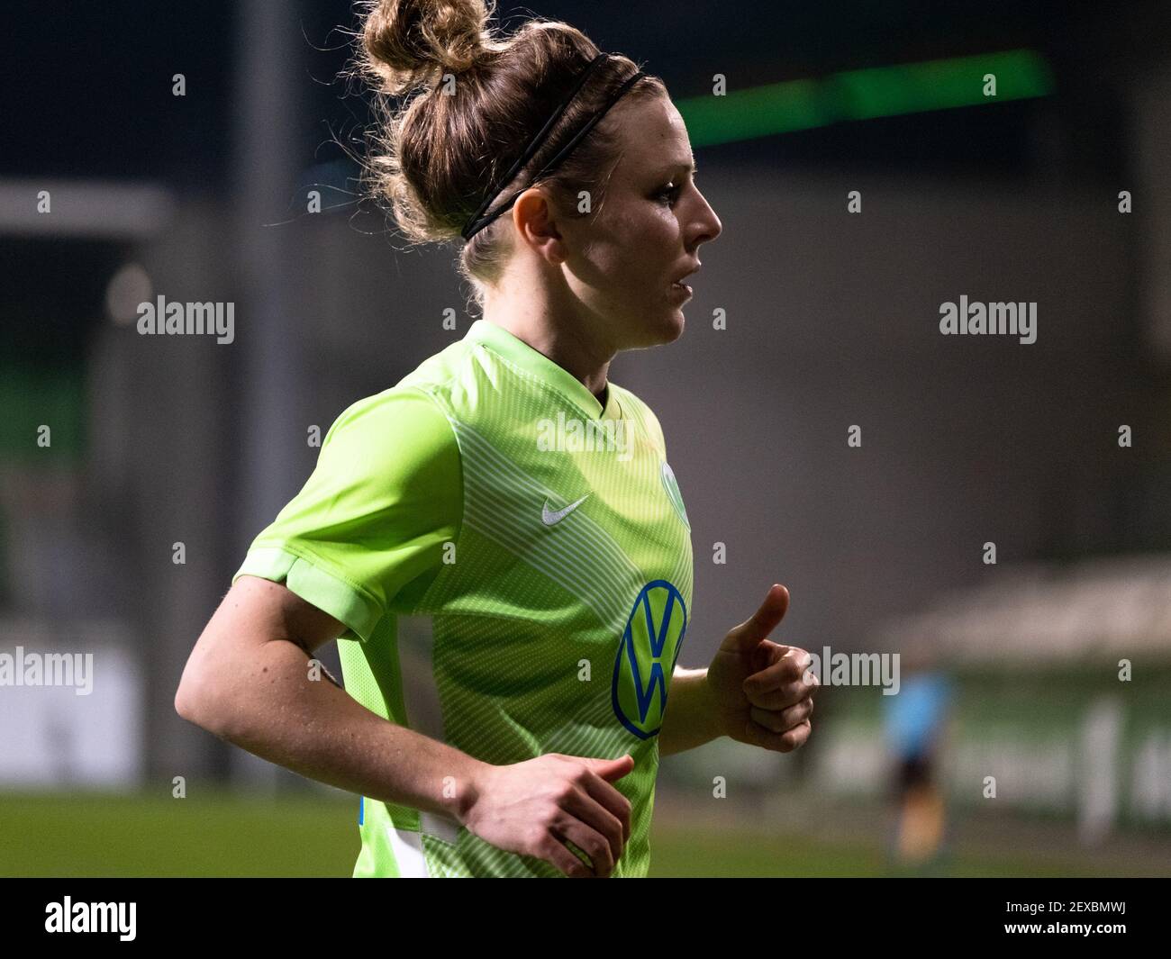 Svenja Huth 10 Vfl Wolfsburg During The Match In The Uefa Women S Champions League Round Of 16 Between Vfl Wolfsburg And Lsk Kvinner At Aok Stadion In Wolfsburg Stock Photo Alamy
