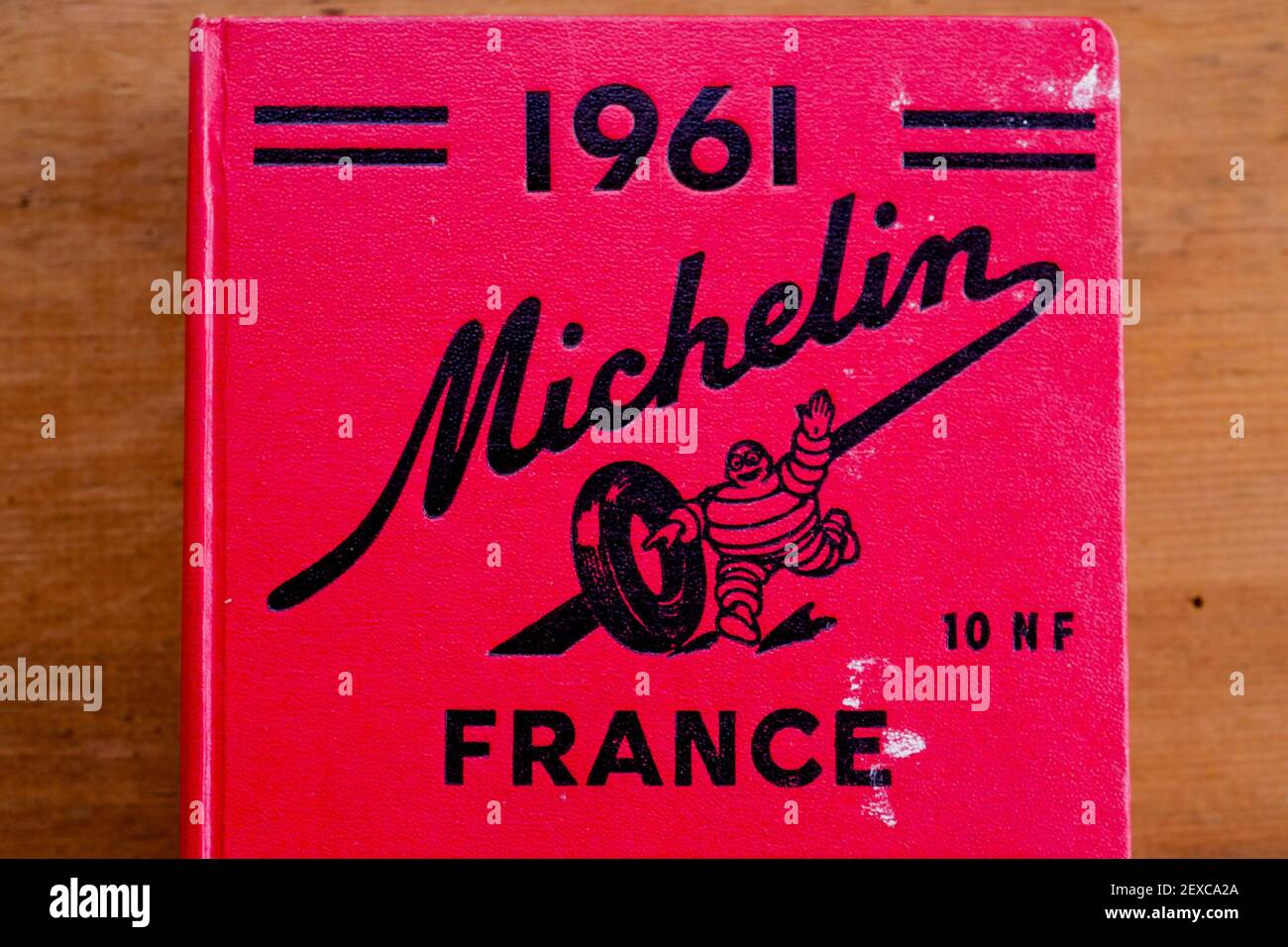 Vintage Michelin red Guide, France Stock Photo - Alamy