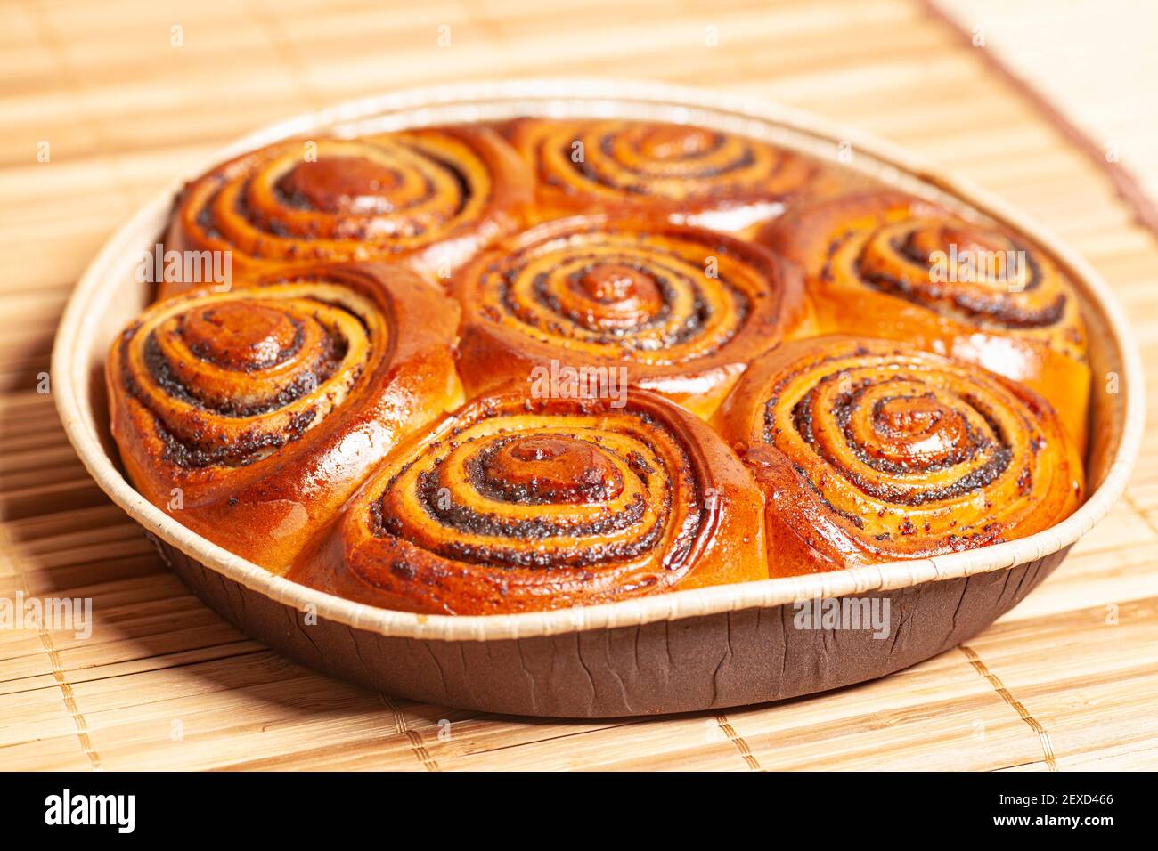 Sticky bun Stock Vector Images - Alamy