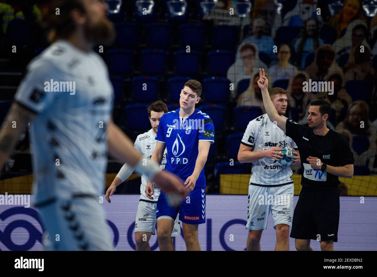 Kiel, Germany. 04th Mar, 2021. Handball: Champions League, THW Kiel - RK  Zagreb, Group Stage, Group B, Matchday 14. Zagreb's Luka Lovre Klarica (M)  is given a 2-minute penalty for a foul.