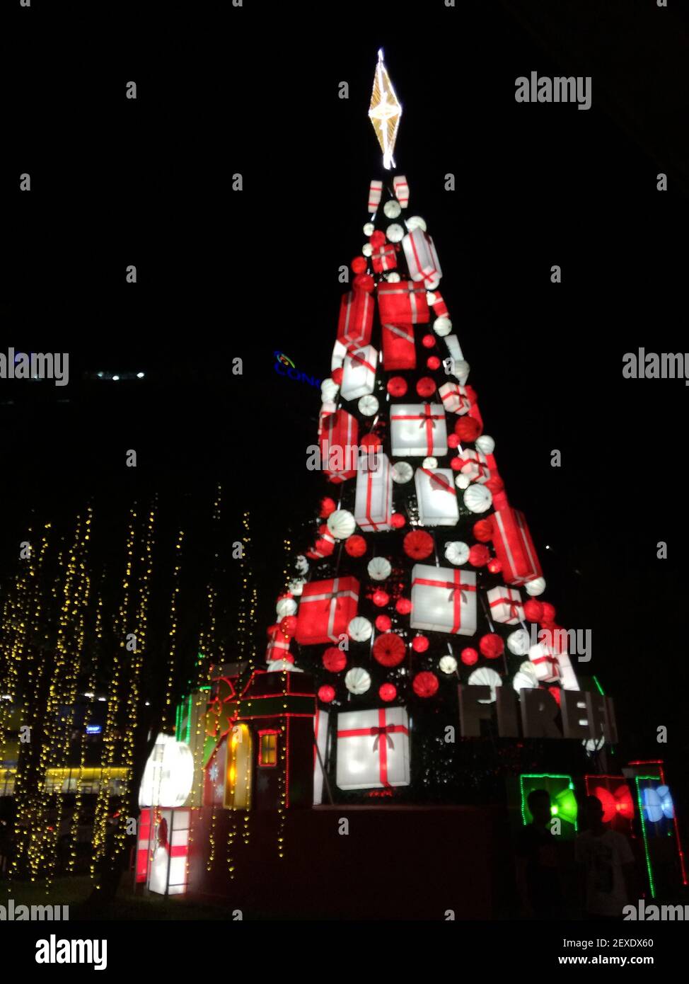SM North, the fifth largest mall in the world unveiled their giant Christmas tree towering to