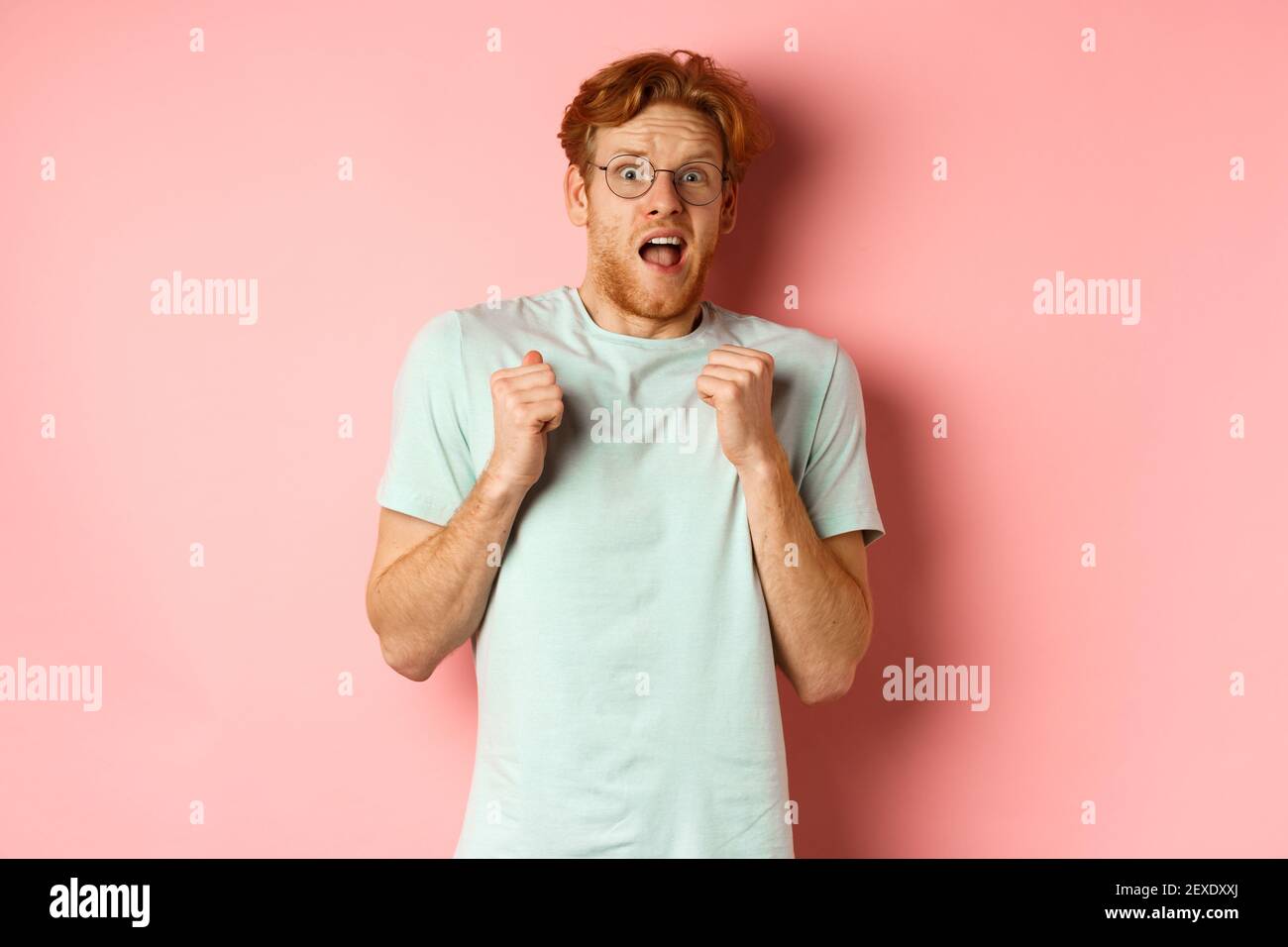 Man scared hands face hi-res stock photography and images - Alamy