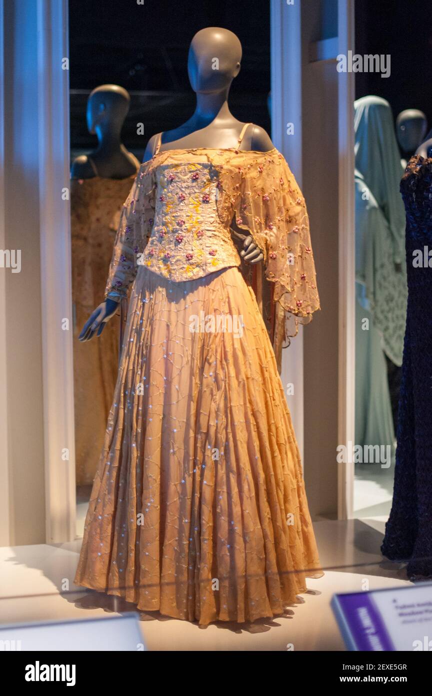 Padme Amidala Meadow picnic dress from Attack of the Clones. Star Wars