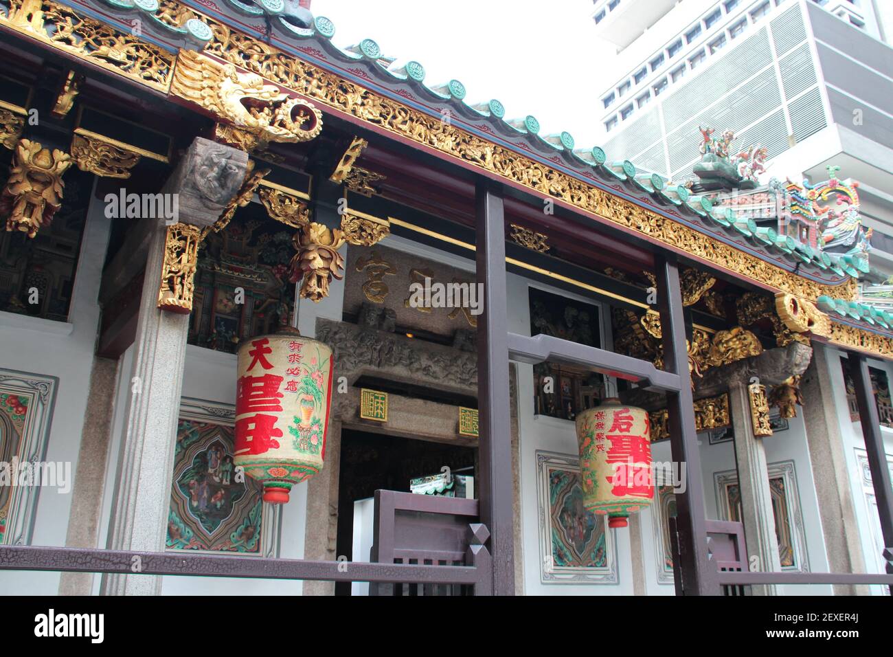 chinese temple (wak hai cheng bio) in singapore Stock Photo Alamy