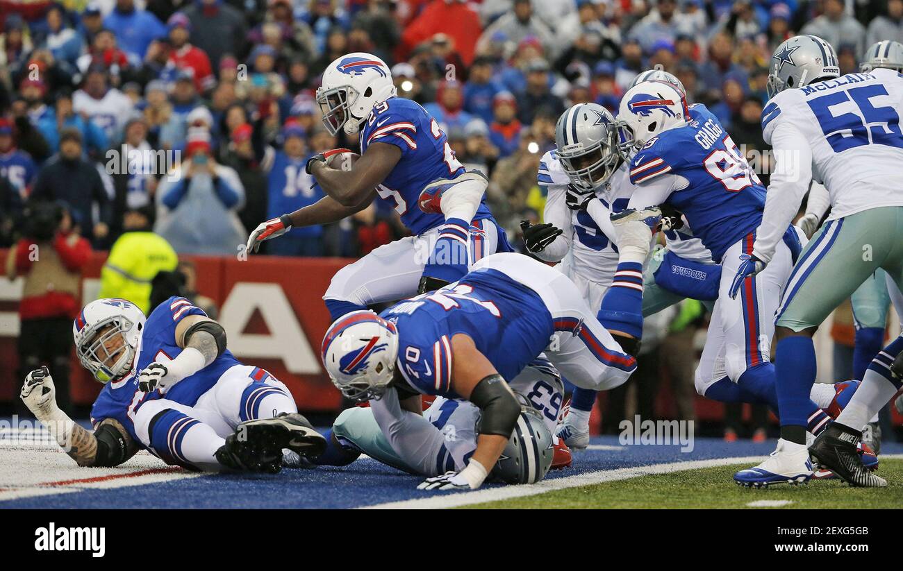 Buffalo Bills running back Karlos Williams (40) scores a touchdown