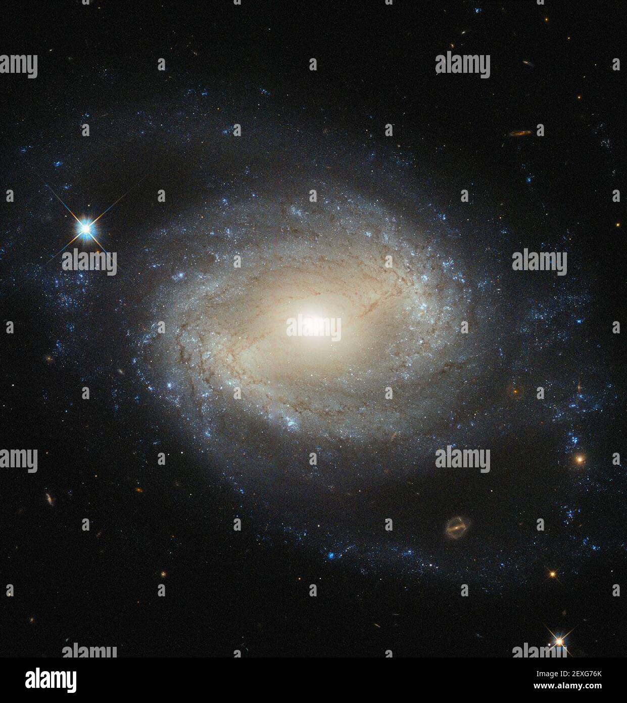 Ngc 4639 High Resolution Stock Photography and Images Alamy