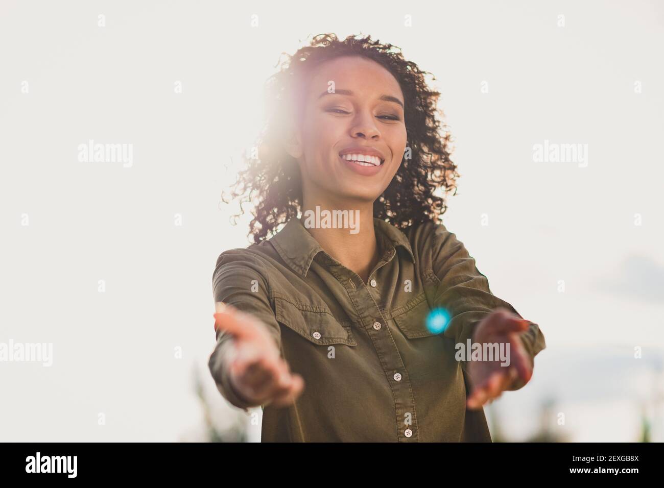 Inviting Arms High Resolution Stock Photography and Images - Alamy