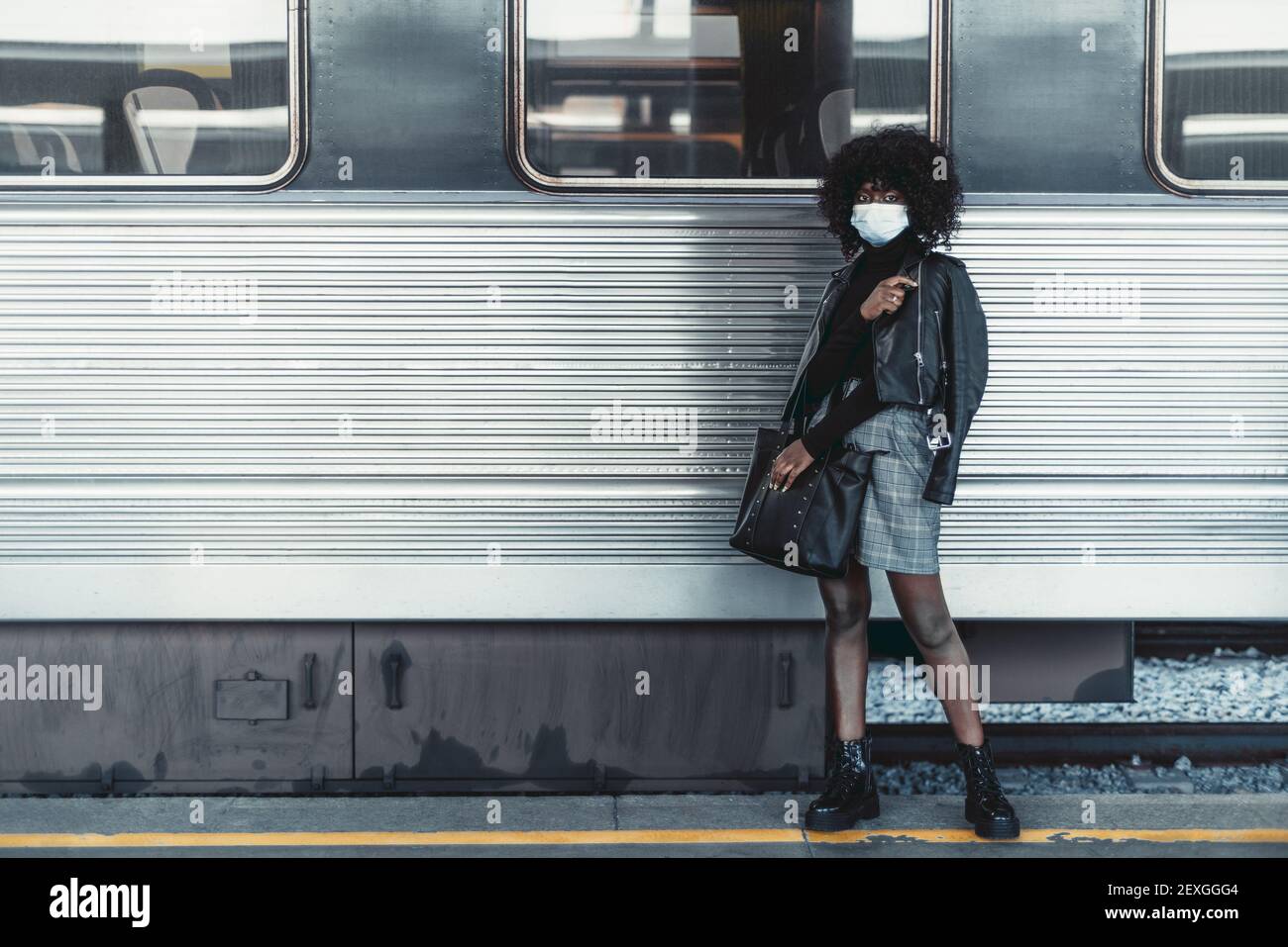 Ebony train hi-res stock photography and images - Alamy