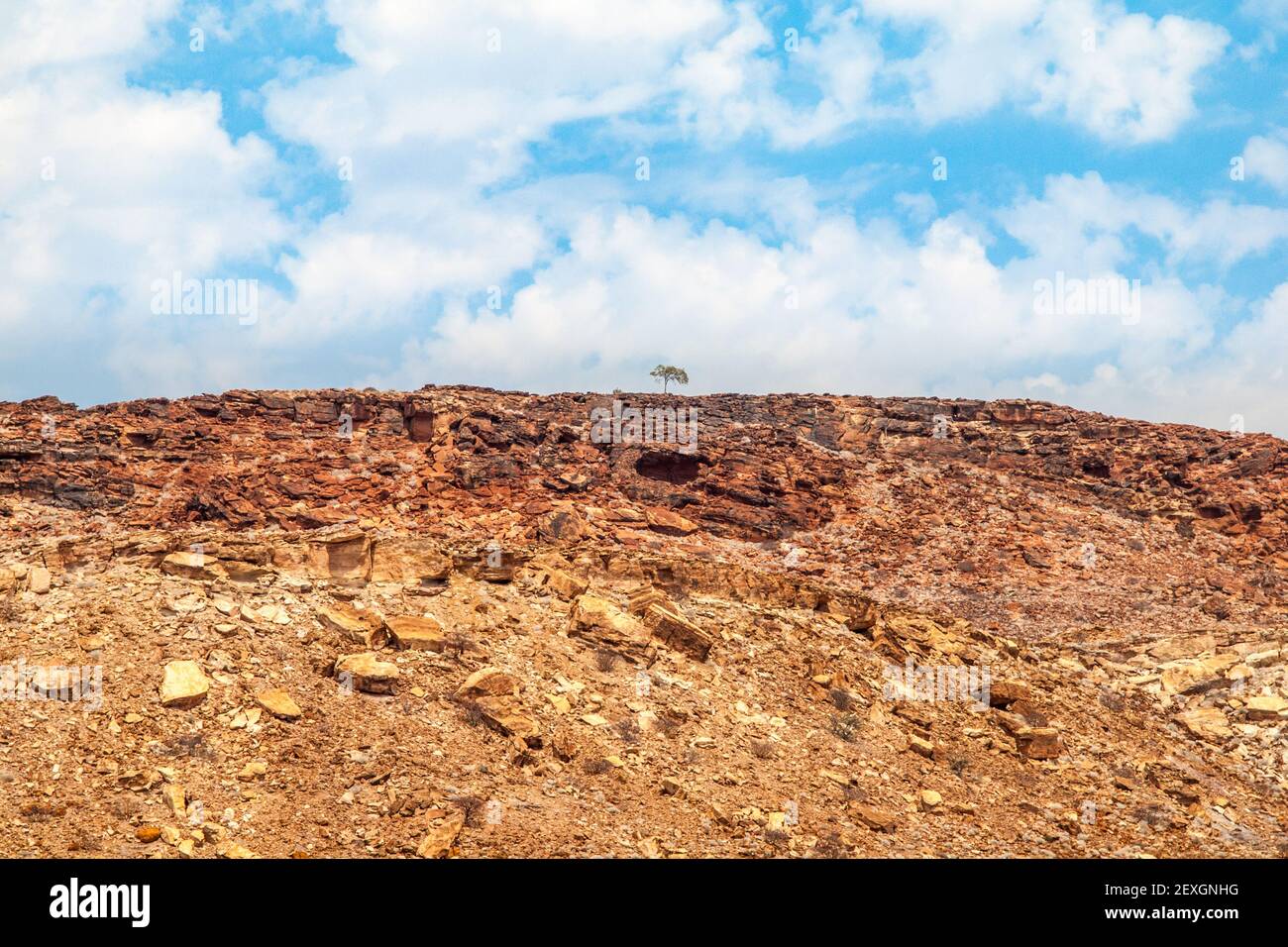 African arid landscape hi-res stock photography and images - Alamy
