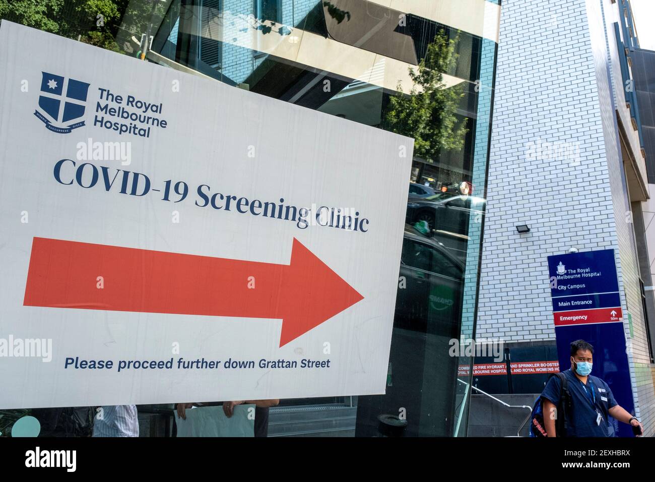 The entrance to the Royal Melbourne Hospital and coronavirus clinic Parkville, Melbourne, Victoria, Australia Stock Photo