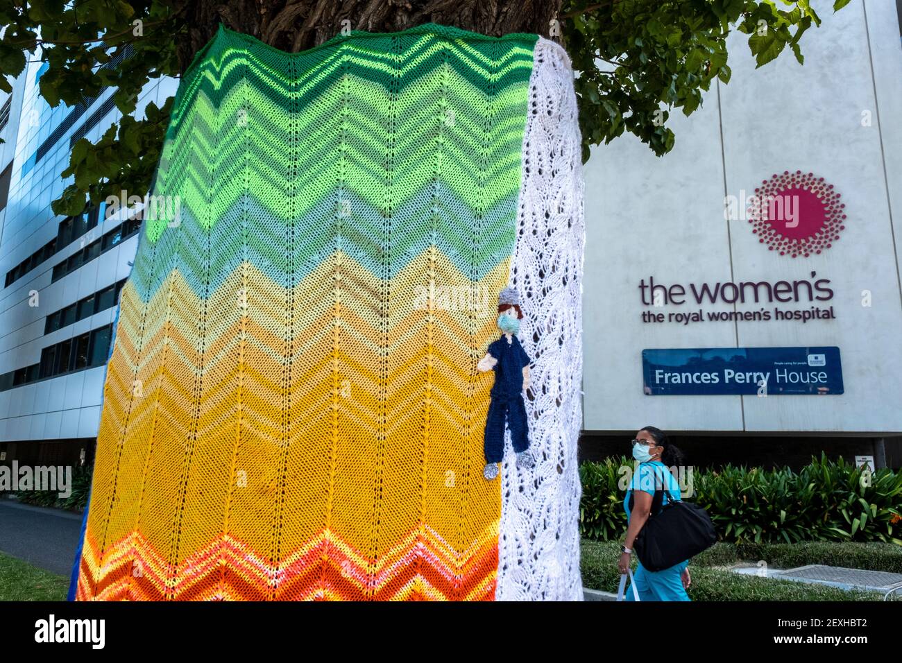 A yarnborn tree dedicated to the coronavirus frontline medical people in front of the Royal Women's Hospital Melbourne, Victoria, Australia Stock Photo