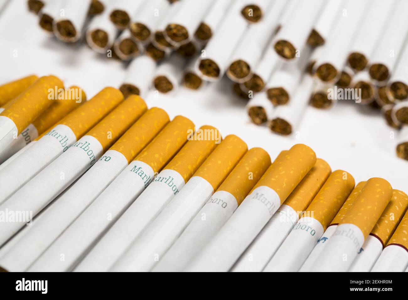 Marlboro menthol gold free porn pic