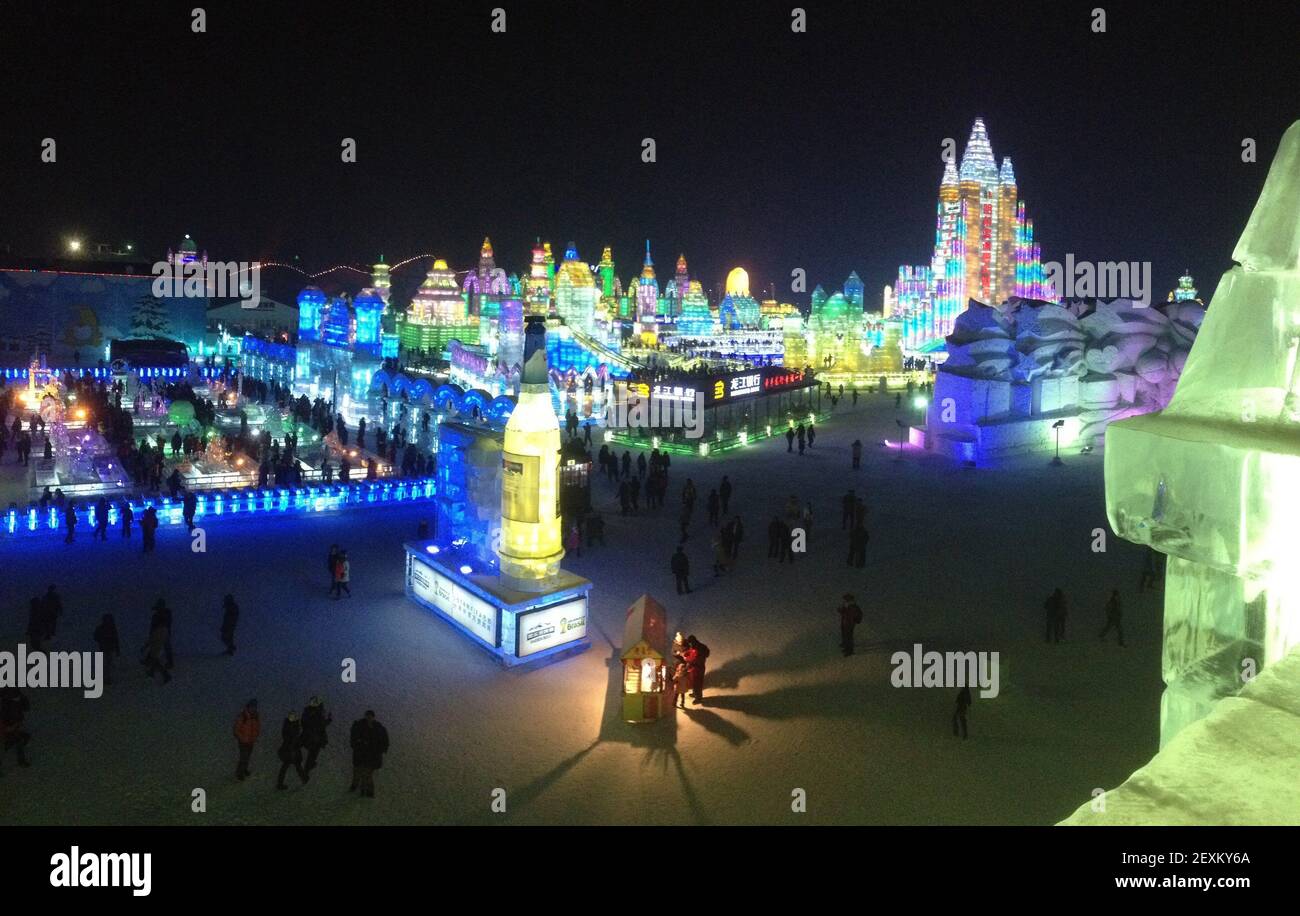 Overview of Harbin's "Ice and Snow World," an extravaganza of litup