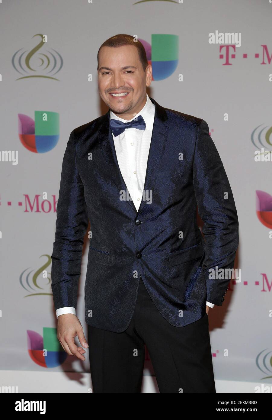 Victor Manuelle attends the Premio Lo Nuestro a la Musica Latina 2014