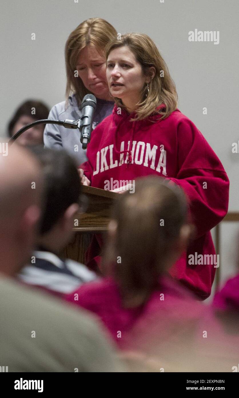 Mindy Corporan Right Mother Of Murder Victim Reat Underwood Who Was Mindy corporan right mother of murder victim reat underwood who was