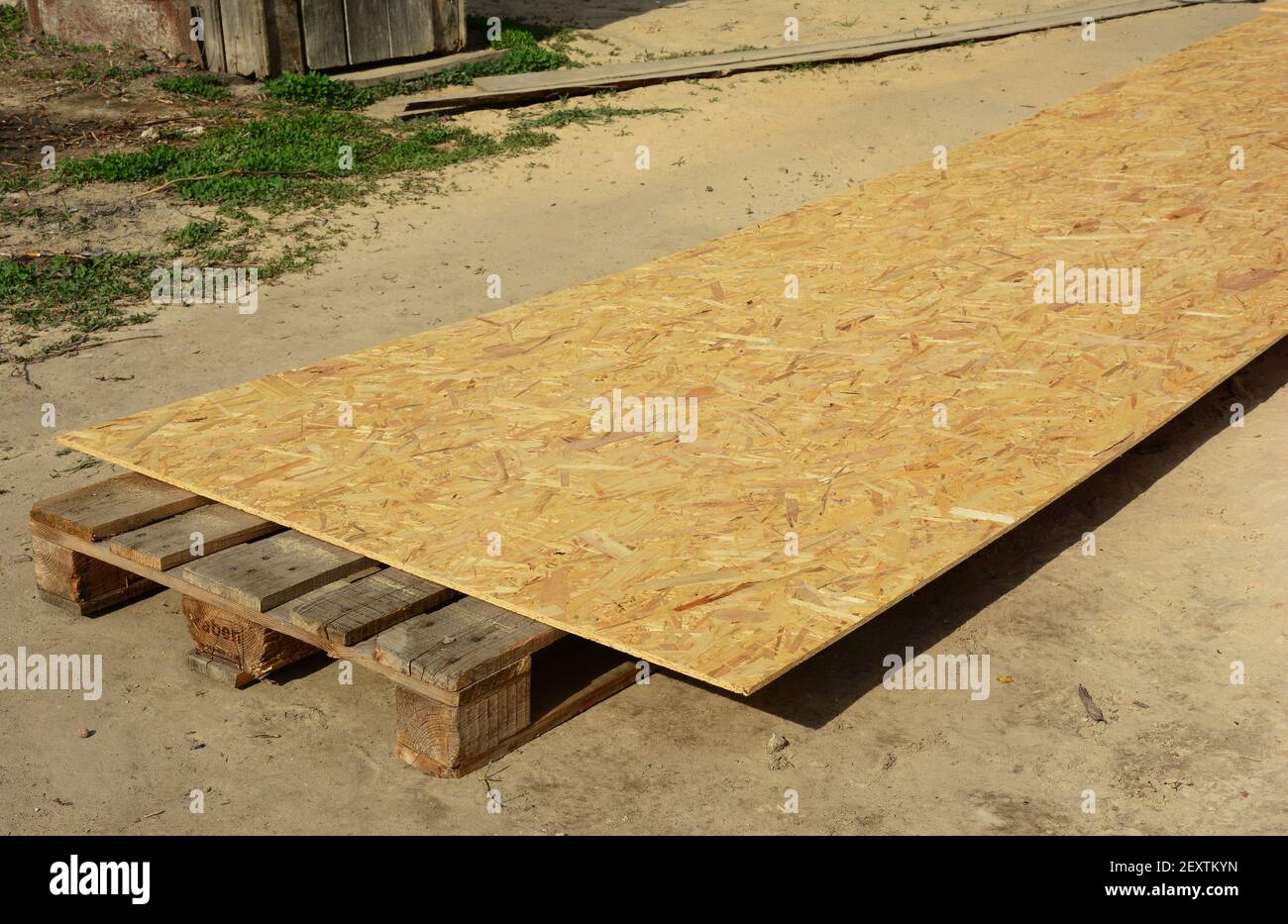 Plywood sheet hires stock photography and images Alamy
