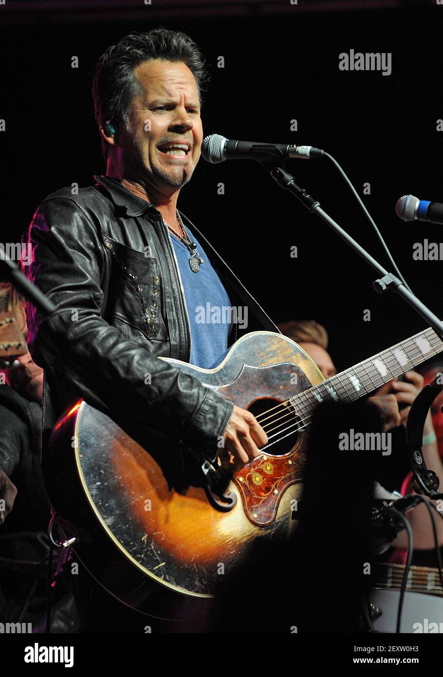 22 May 2014 Pittsburgh, PA Country music artist GARY ALLAN performs