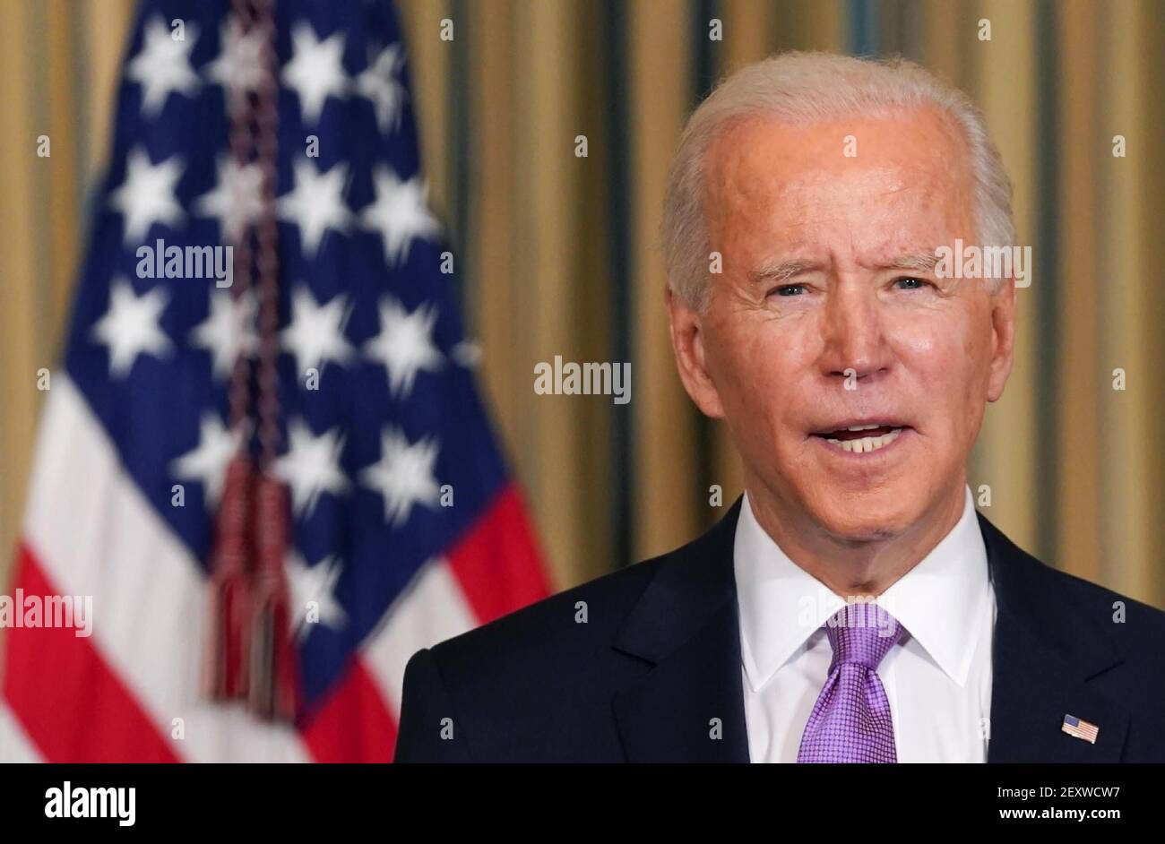 America ,10 Jan 2021:In this Picture American prim minister Joe Biden has shown while signing some papers( Selective focus) Stock Photo