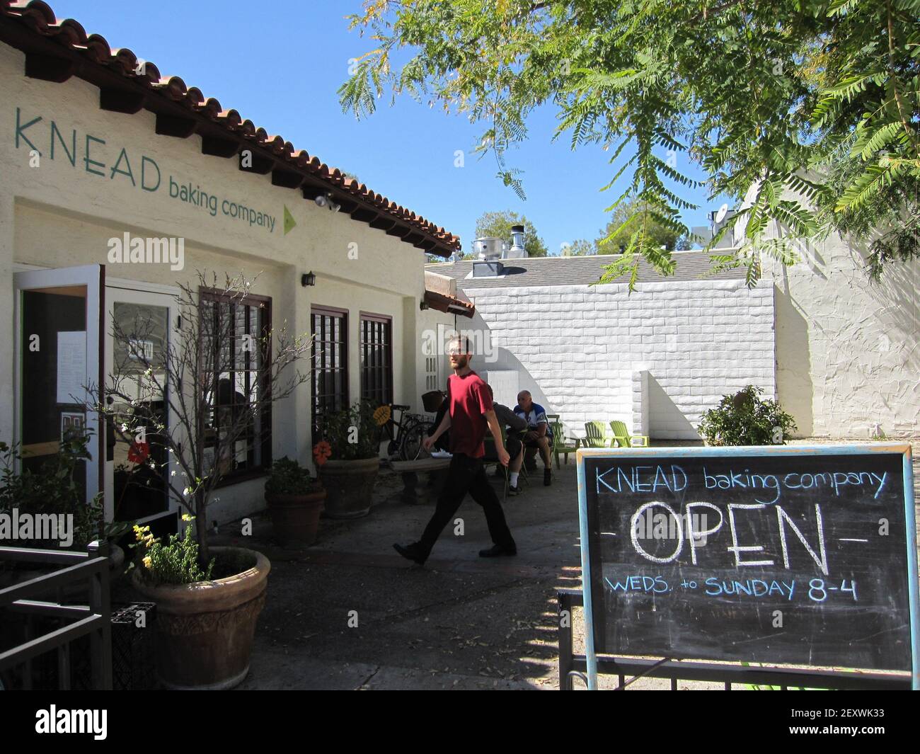 The courtyard of Knead Baking Company. (Photo by Josh Noel/Chicago