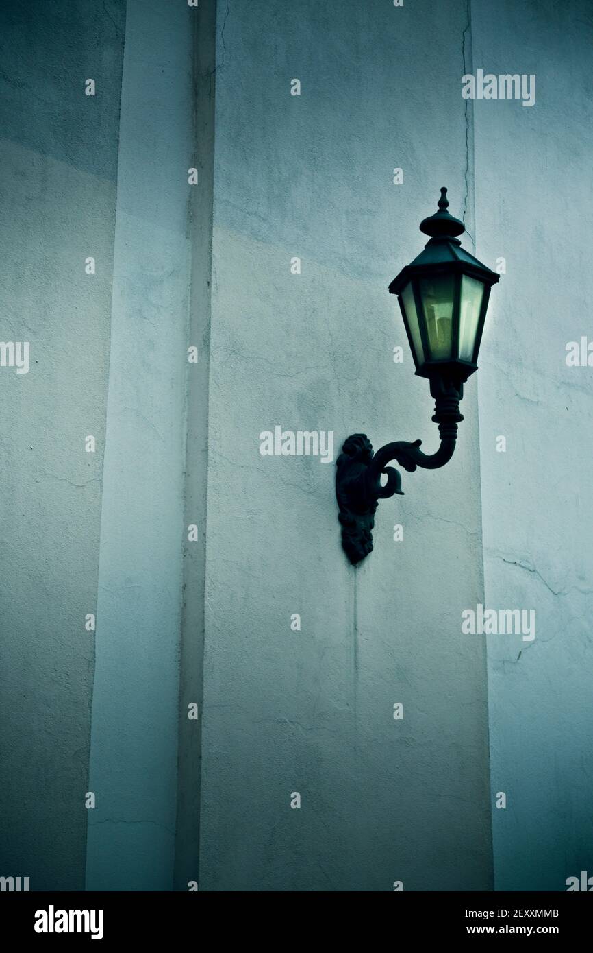 Antique street lamp hi-res stock photography and images - Alamy