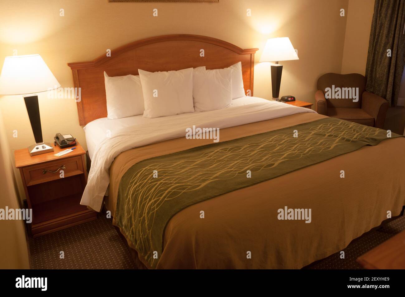 King Size Bed High Resolution Stock Photography and Images Alamy