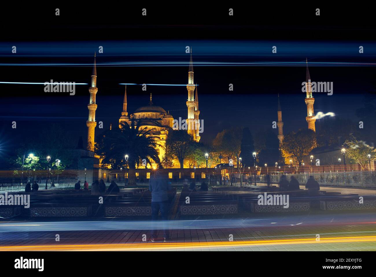 The Sultan Ahmed Mosque in Istanbul at night Stock Photo - Alamy