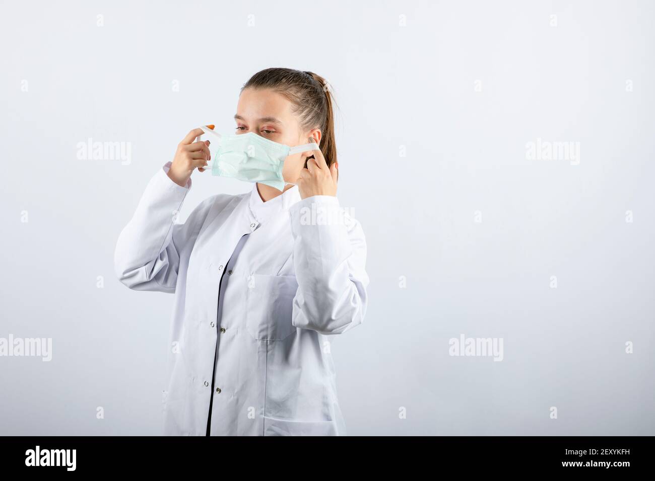 White uniform hi-res stock photography and images - Alamy