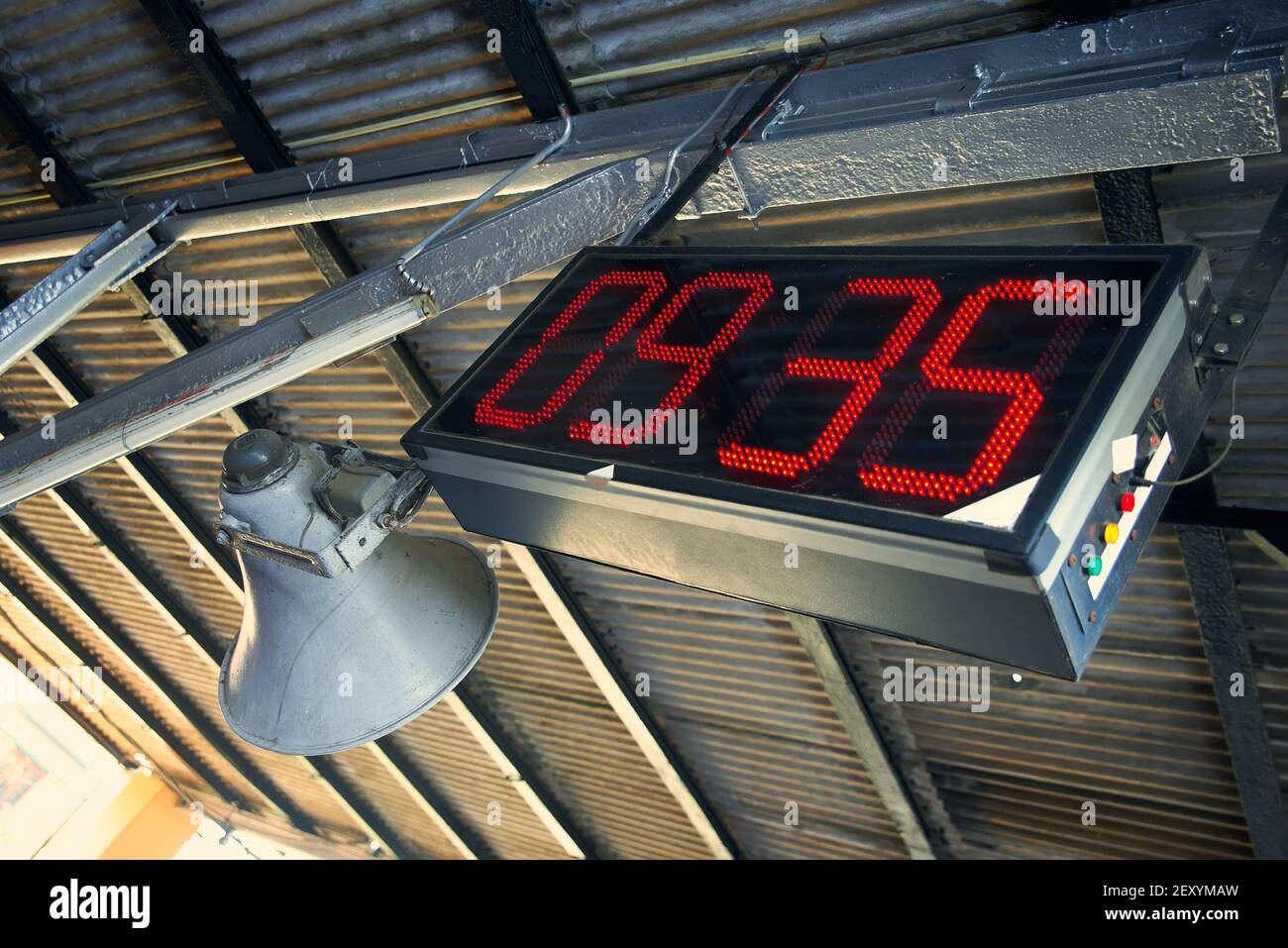 Electronic clock red dial hi res stock photography and images Alamy