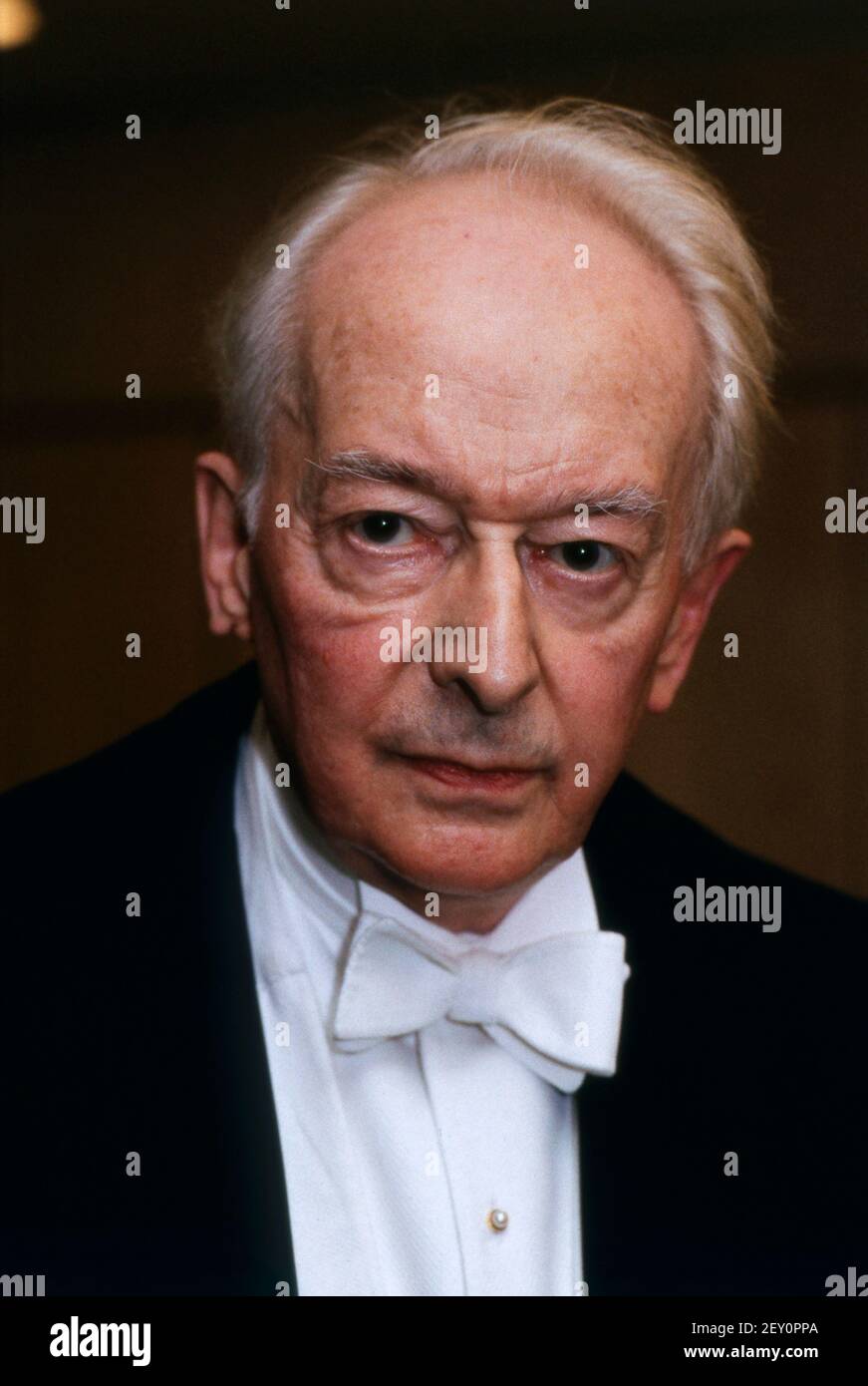Günter Wand, deutscher Dirigent, Portrait circa 1987. Guenter Wand, German conductor, portrait circa 1987. Stock Photo