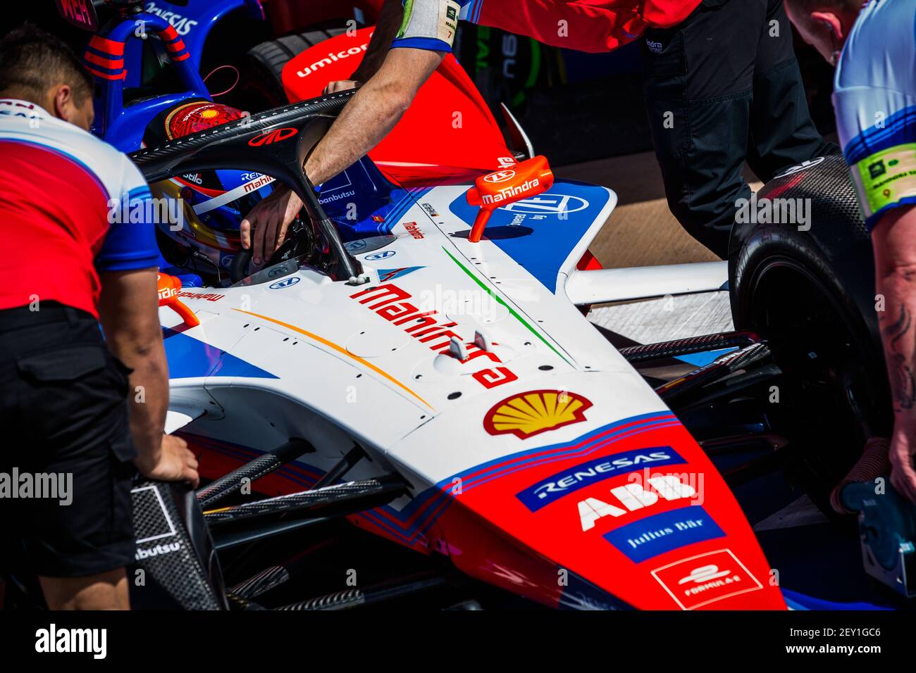 Set : Race Suit + visor used : Pascal Wehrlein - Mahindra