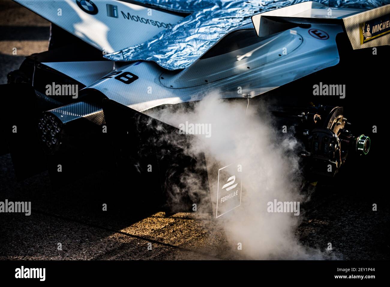 carrosserie-body-bmw-i-andretti-motorsport-portrait-grille-de-depart