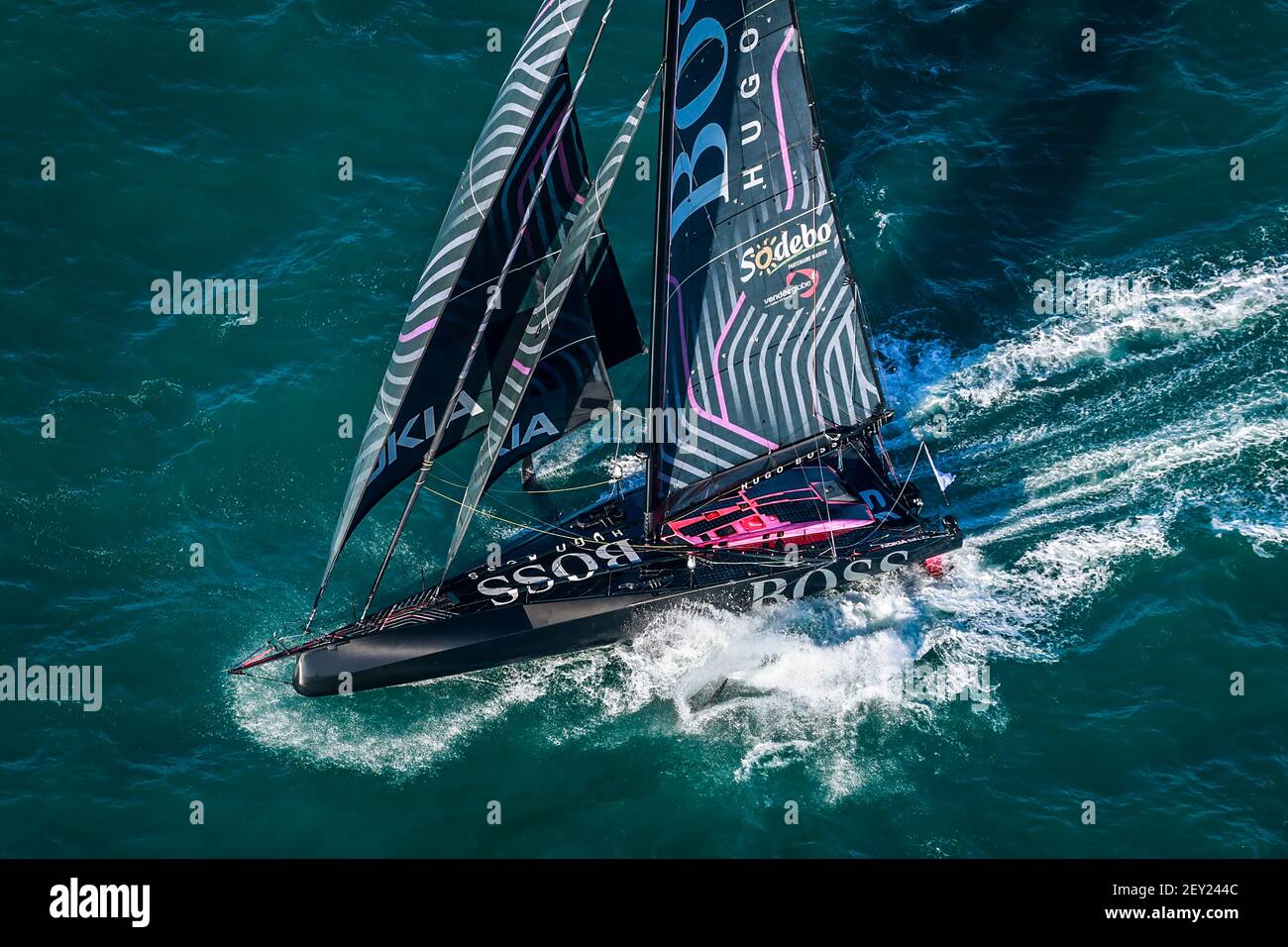 Alex Thomson (gbr) sailing on the Imoca Hugo Boss during the start of the  2020-2021 Vendée Globe, 9th edition of the solo non-stop round the world  yacht race, on November 9, 2020
