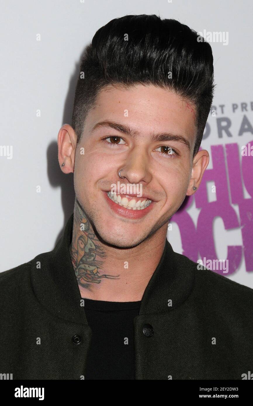 T.MILLS - Hollywood Official 