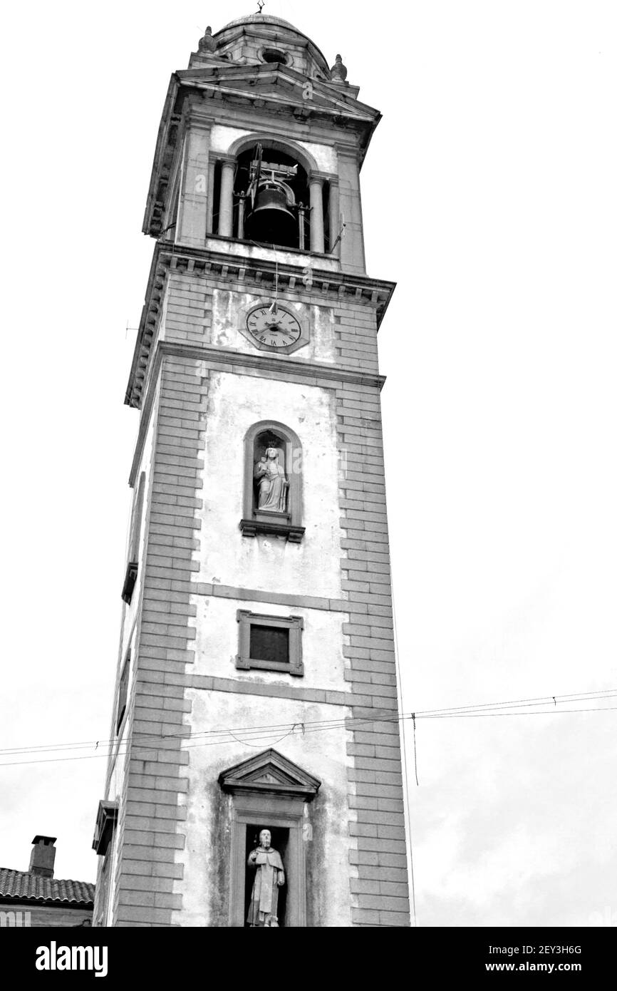 Gothic dome and bell tower Black and White Stock Photos & Images - Alamy