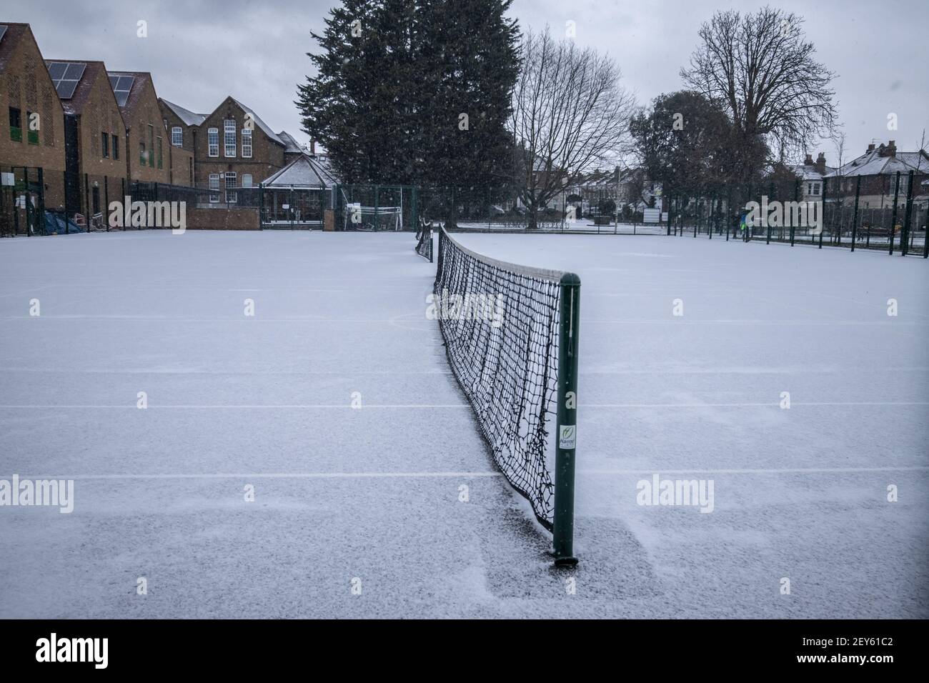 Frozen temperatures in Dundonald Park, South Wimbledon, Southwest London, England, UK Stock Photo