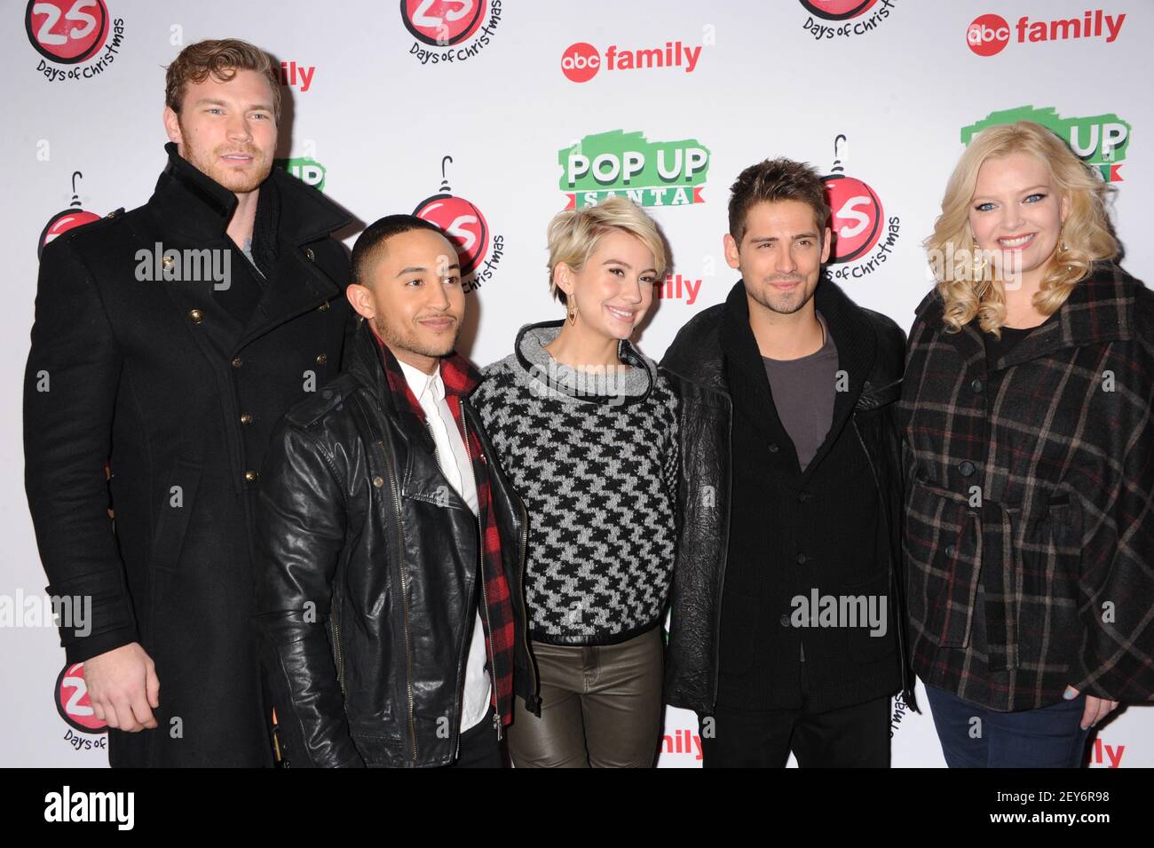 Derek Tv Show Cast 60 Photos - Moonagedaydream.film