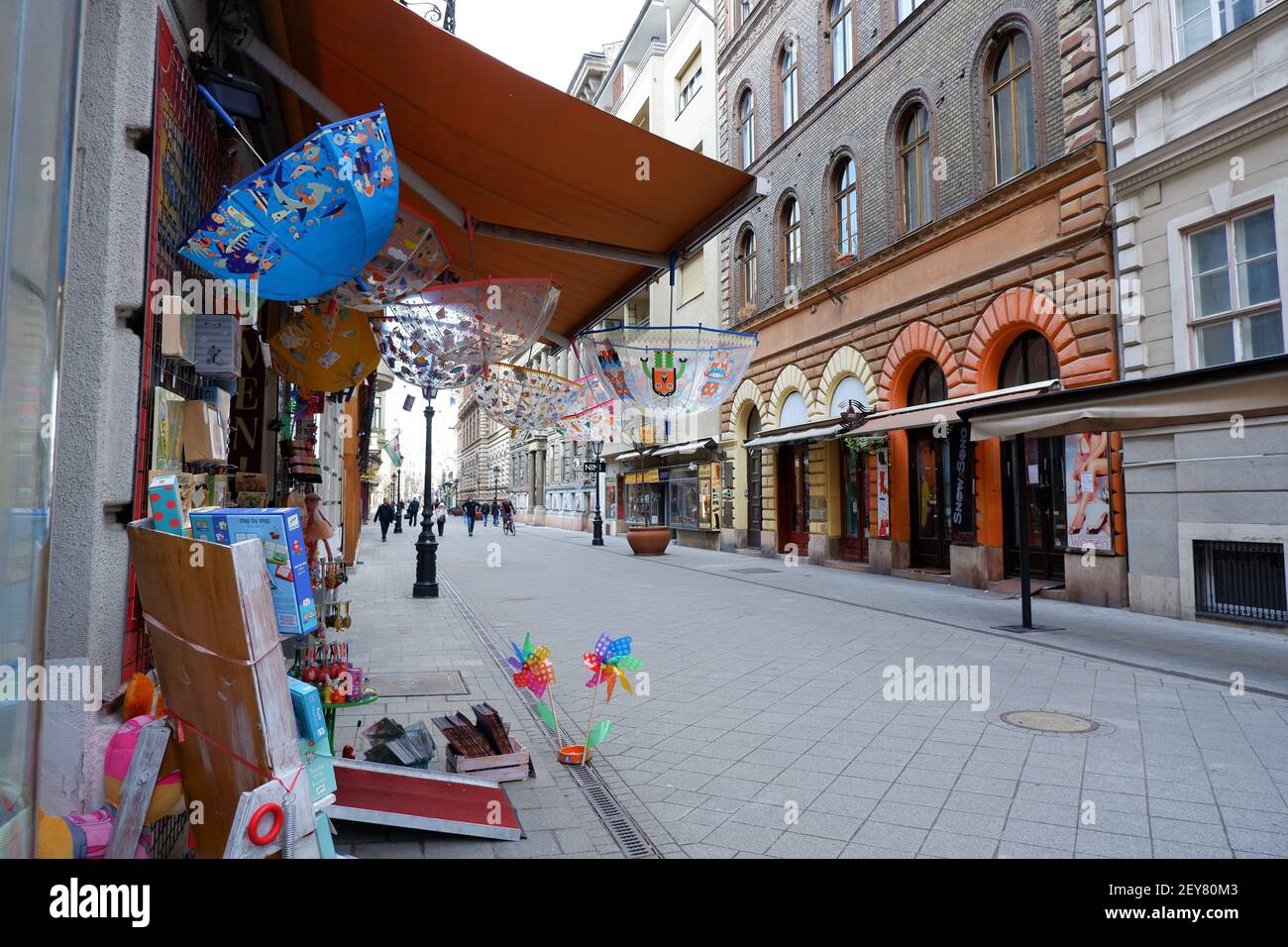 Váci street budapest hi-res stock photography and images - Page 5 - Alamy