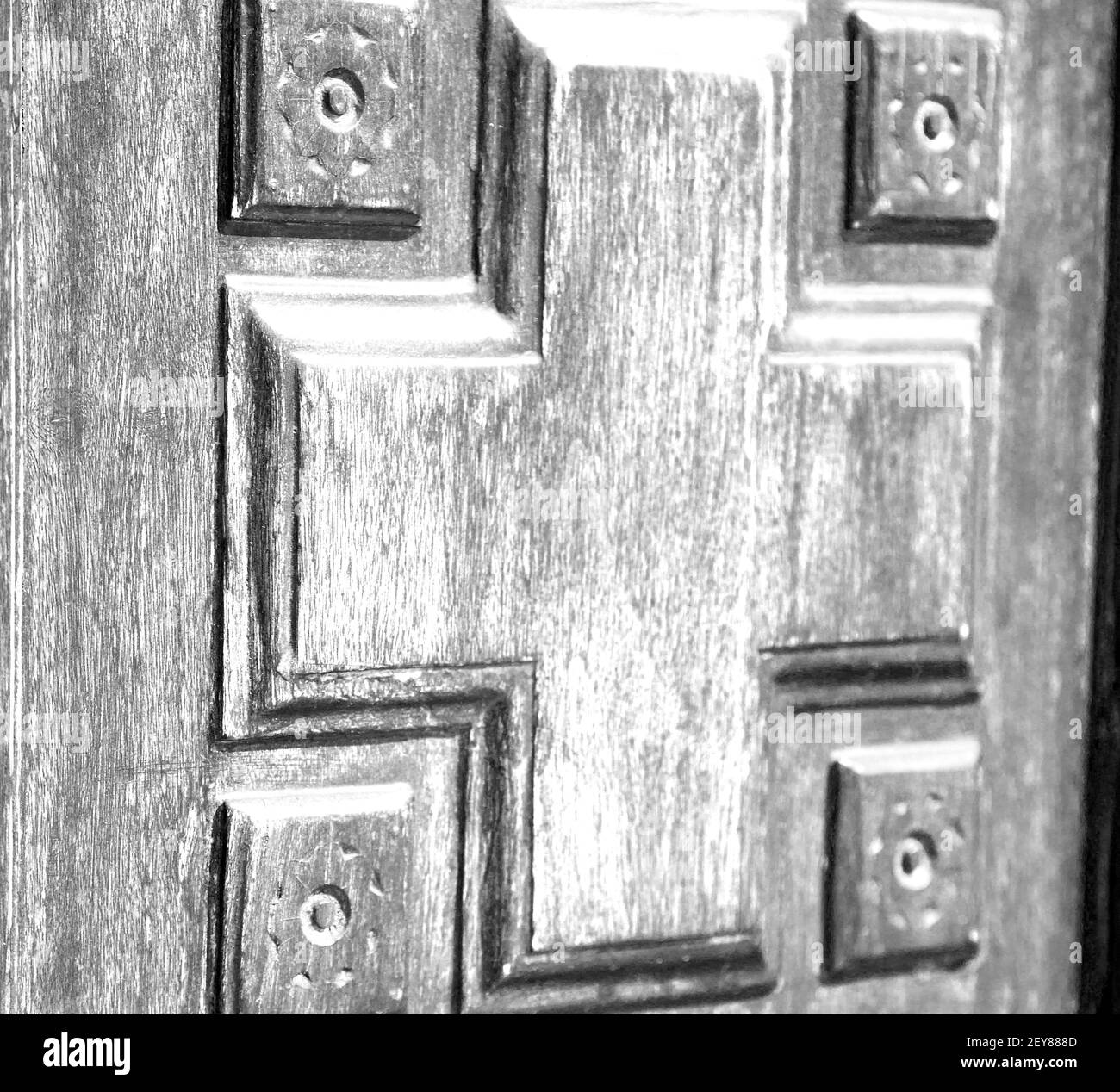 Texture of a brown old door in italy europe Stock Photo - Alamy