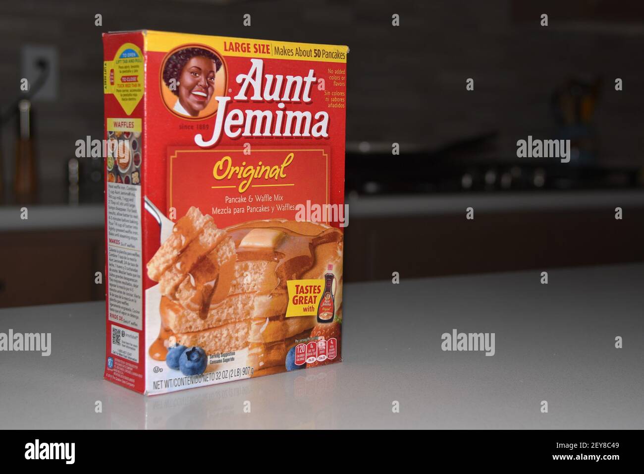 Aunt Jemima original pancake mix packaging Stock Photo Alamy