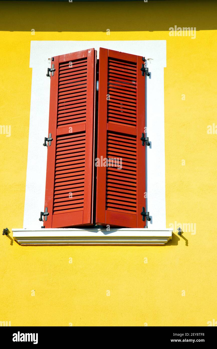 Red window  varano borghi palaces italy     sunny Stock Photo