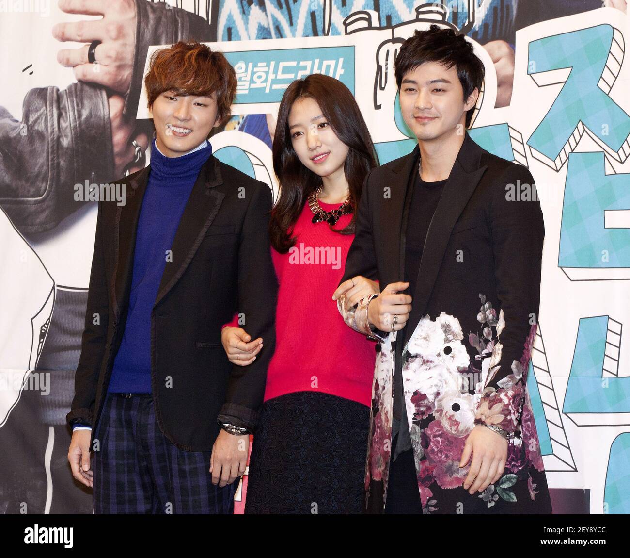 3 January 2013 - Seoul, South Korea : (L to R) South Korean actor Yoon Shi- Yoon, actress Park Shin-Hye and actor Kim Ji-Hoon, attend a photo call for  the TV N Monday\u0026Tuesday, image size:1300x1150