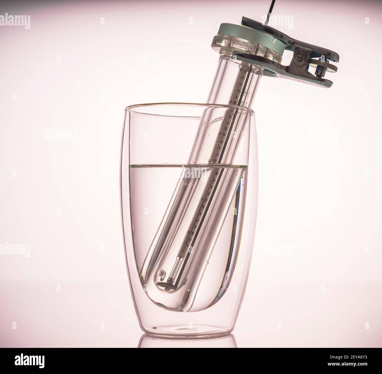 Laboratory measurement hi-res stock photography and images - Alamy