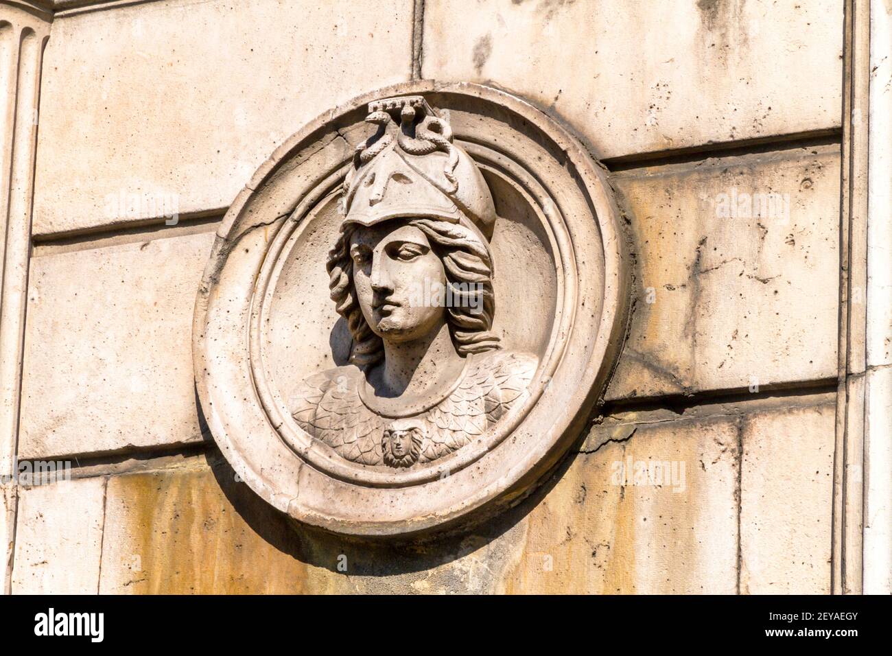 Architectural medallion hi-res stock photography and images - Alamy