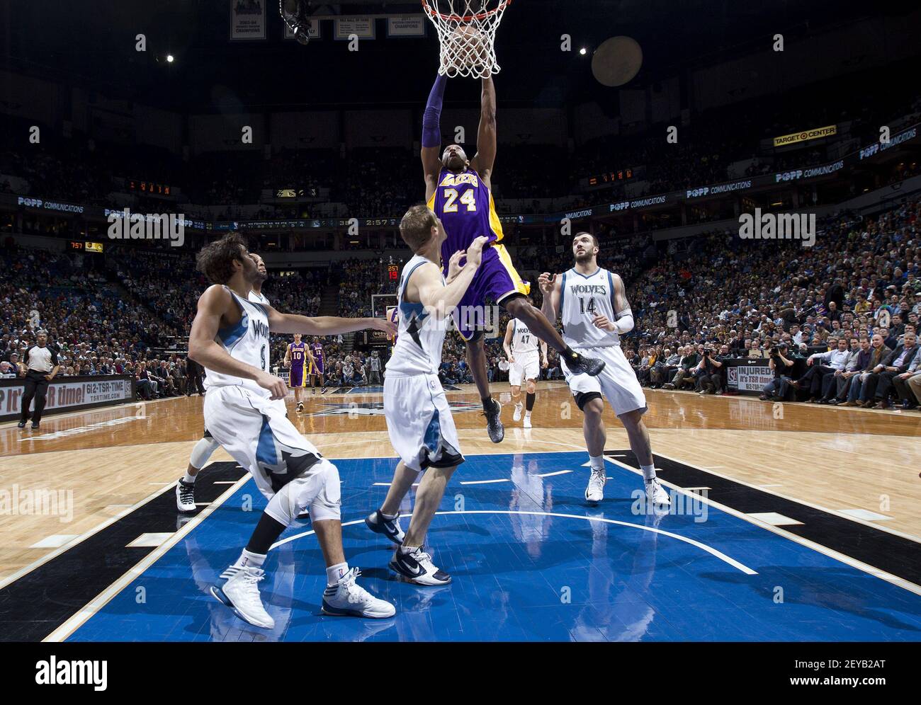 Los Angles Lakers' Kobe Bryant (24) Was Fouled By Minnesota, 58% OFF
